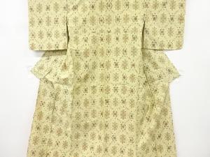 リサイクル　華紋に幾何学模様織り出し手織り紬着物